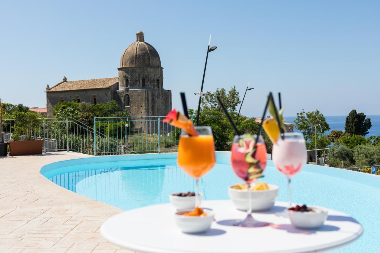 Sentido Michelizia Tropea Resort Exterior photo