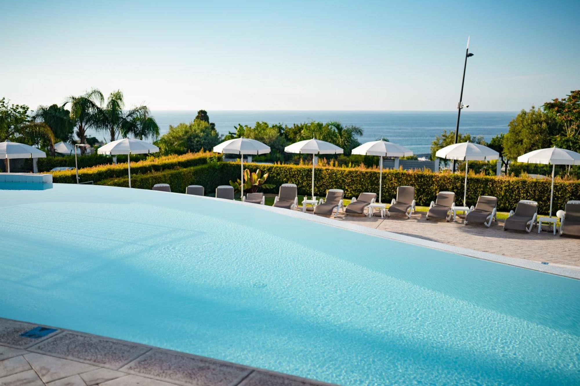 Sentido Michelizia Tropea Resort Exterior photo