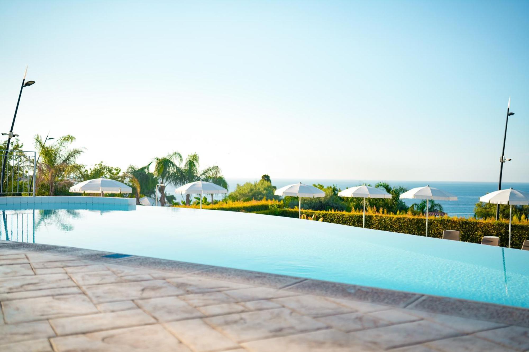 Sentido Michelizia Tropea Resort Exterior photo