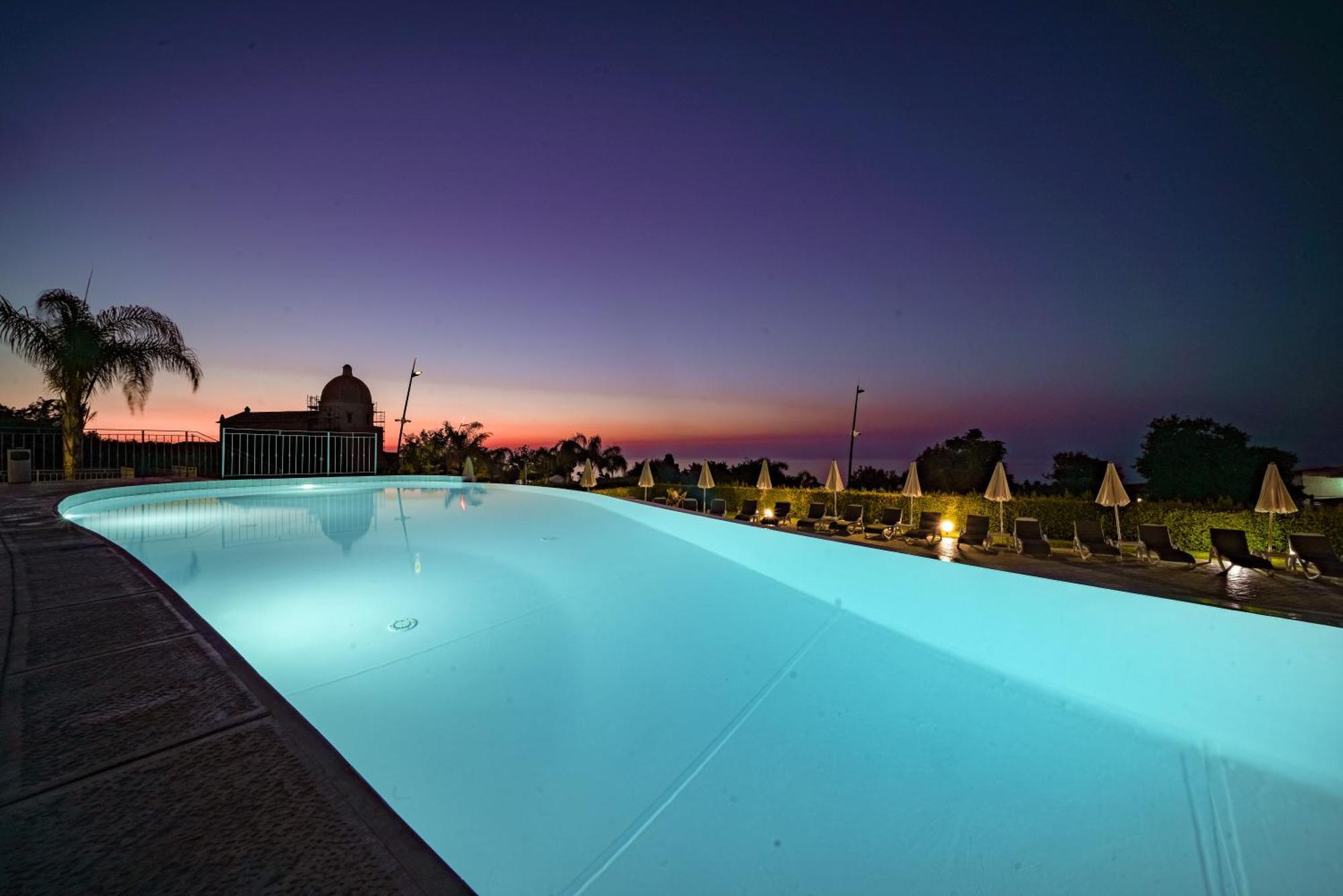Sentido Michelizia Tropea Resort Exterior photo